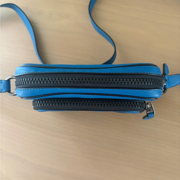 Coach Bag in Blue - Picture 7 of 8